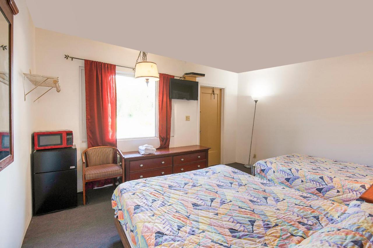 Hotel O Near Fanning Springs State Park Us Hwy 98 Old Town Bagian luar foto