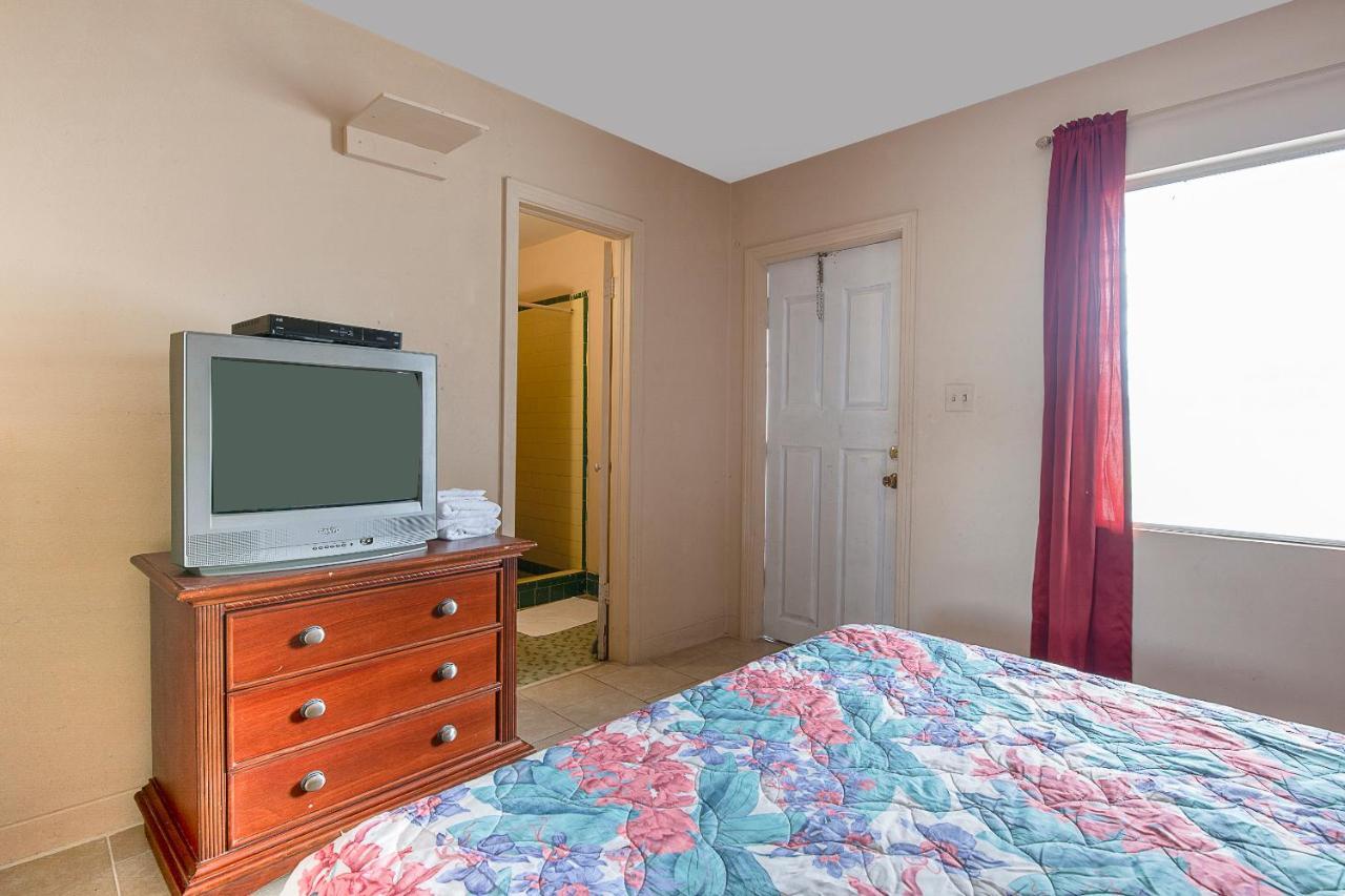 Hotel O Near Fanning Springs State Park Us Hwy 98 Old Town Bagian luar foto