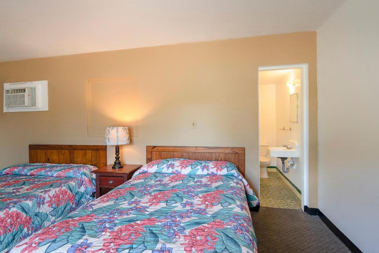 Hotel O Near Fanning Springs State Park Us Hwy 98 Old Town Bagian luar foto