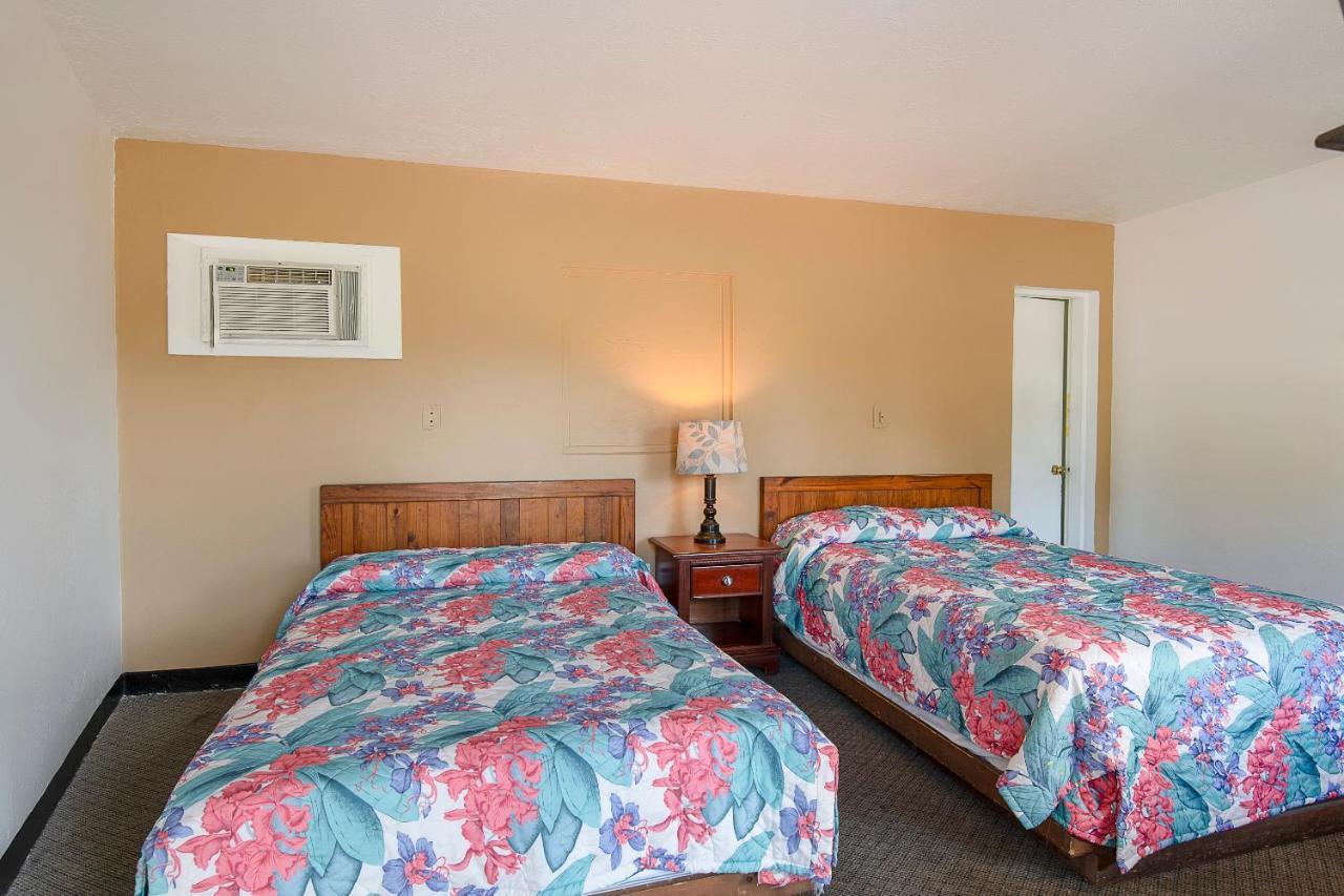 Hotel O Near Fanning Springs State Park Us Hwy 98 Old Town Bagian luar foto